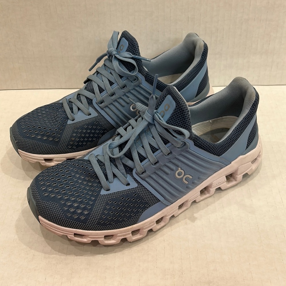 On cloudswift shoe